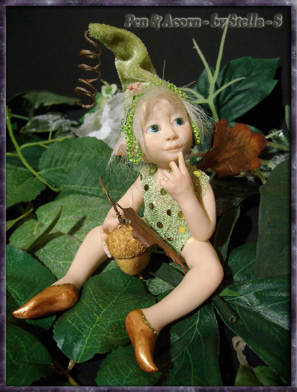 Baby Faerie Pen & Acorn back to gallery